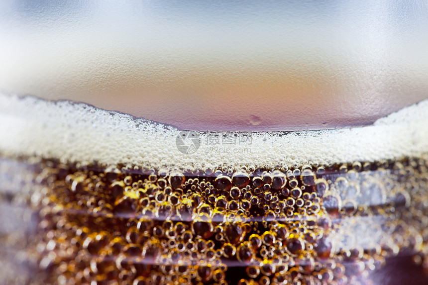 闭杯而饮可乐茶点空气果汁泡沫情调液体酒吧异国玻璃图片