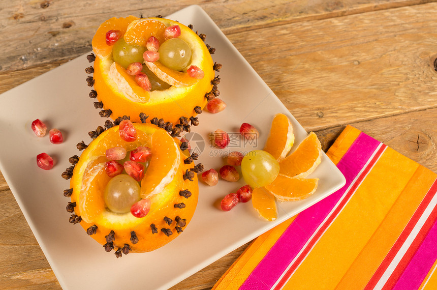 新鲜水果沙拉创造力香味服务营养石榴橘子装饰食物水平芳香图片
