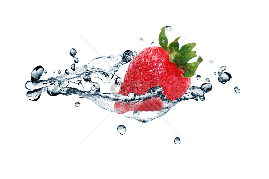 水中的草莓浆果红色健康饮食飞溅水果流动液体气泡甜点生态图片