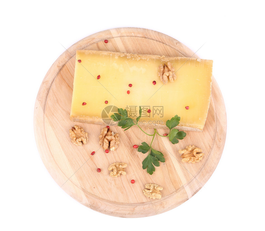 配有核桃的薄荷奶酪动物木头产品食物宏观拼盘奶制品小吃牛奶香菜图片