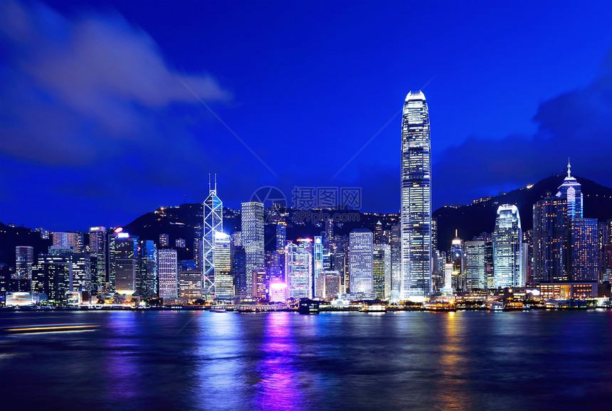 晚上在香港城市金融场景港口建筑学海洋天空建筑公司办公室图片