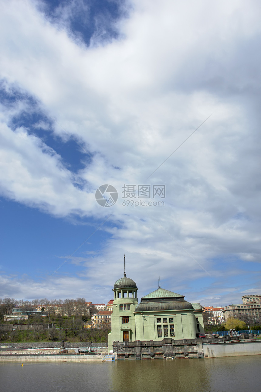 城堡地标教会艺术风景城市景观反射天空餐厅建筑图片
