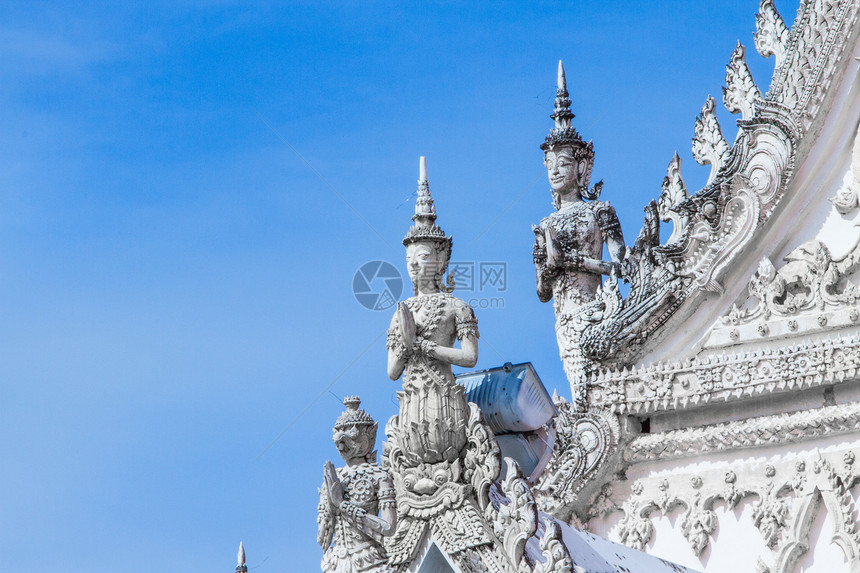 佛教徒雕塑天空建筑历史蓝色雕像艺术游客文化世界图片