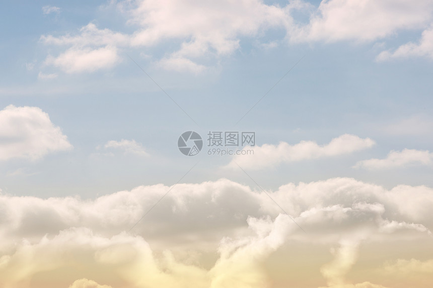 美丽的蓝色天空 有云多云计算机环境阳光绘图太阳图片