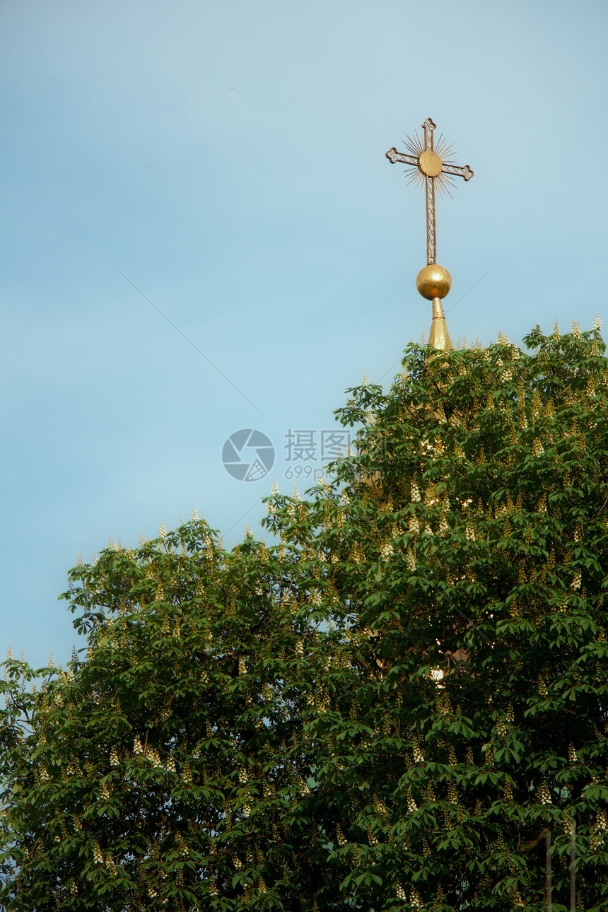 基辅东正教 圆顶 可波拉 基辅佩赫斯克拉夫拉历史博物馆天空地标蓝色宗教天炉金子城市阳光图片