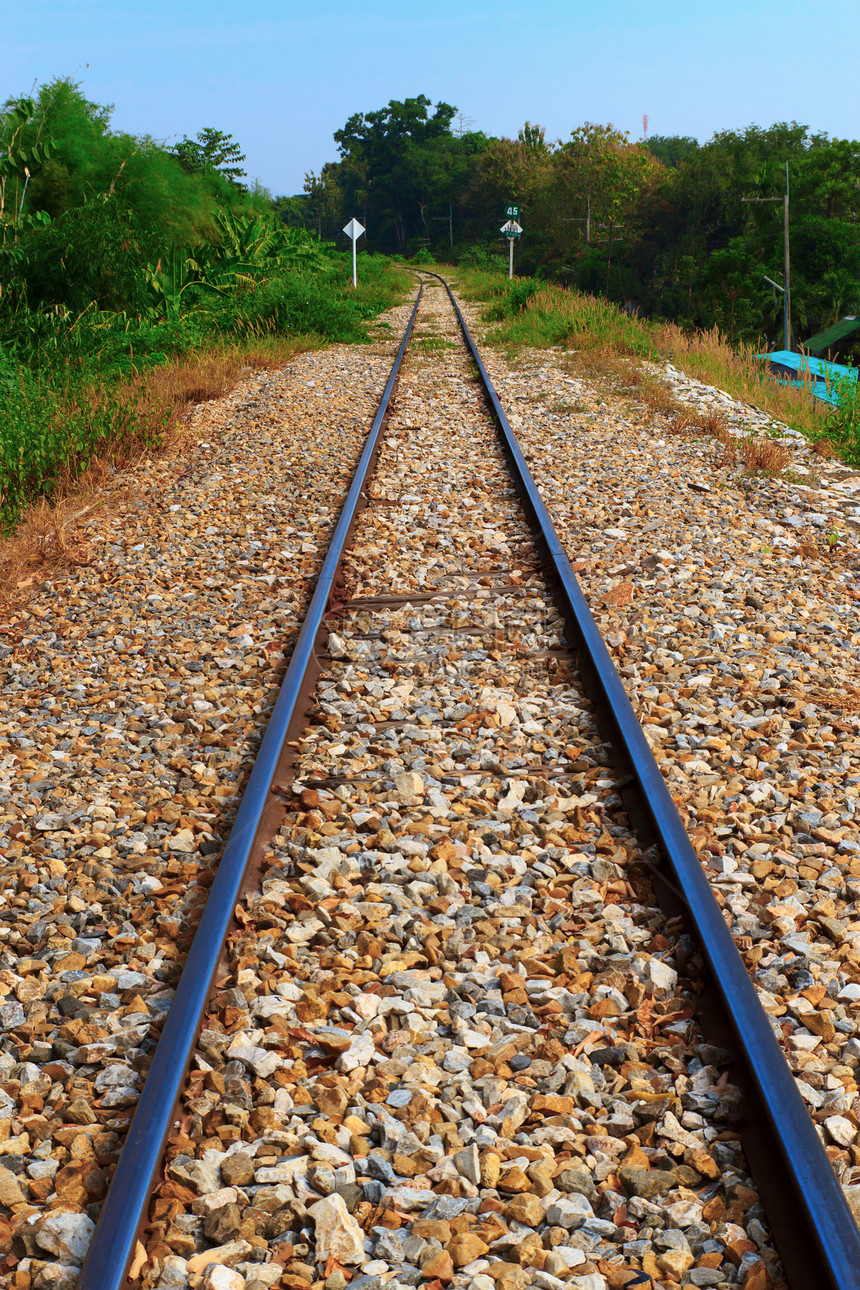 铁路平行线路口运输旅行路线过境金属碎石曲线技术图片