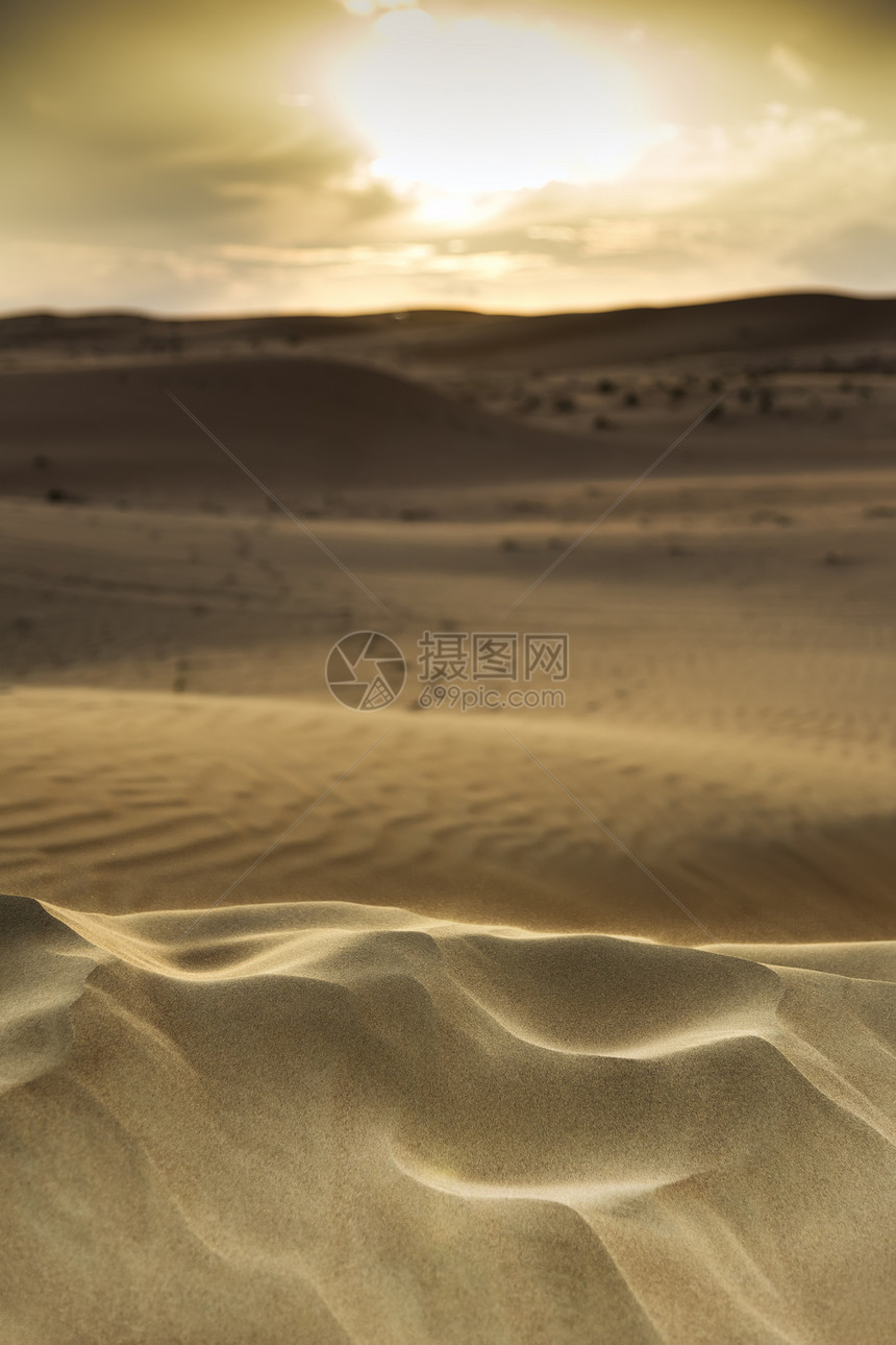 阿曼旱谷情绪谷物太阳假期沙丘飞行旅行日落天空图片