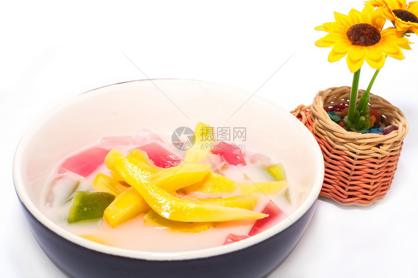 甜点粉色餐厅午餐白色烹饪牛奶美食传统红色文化图片