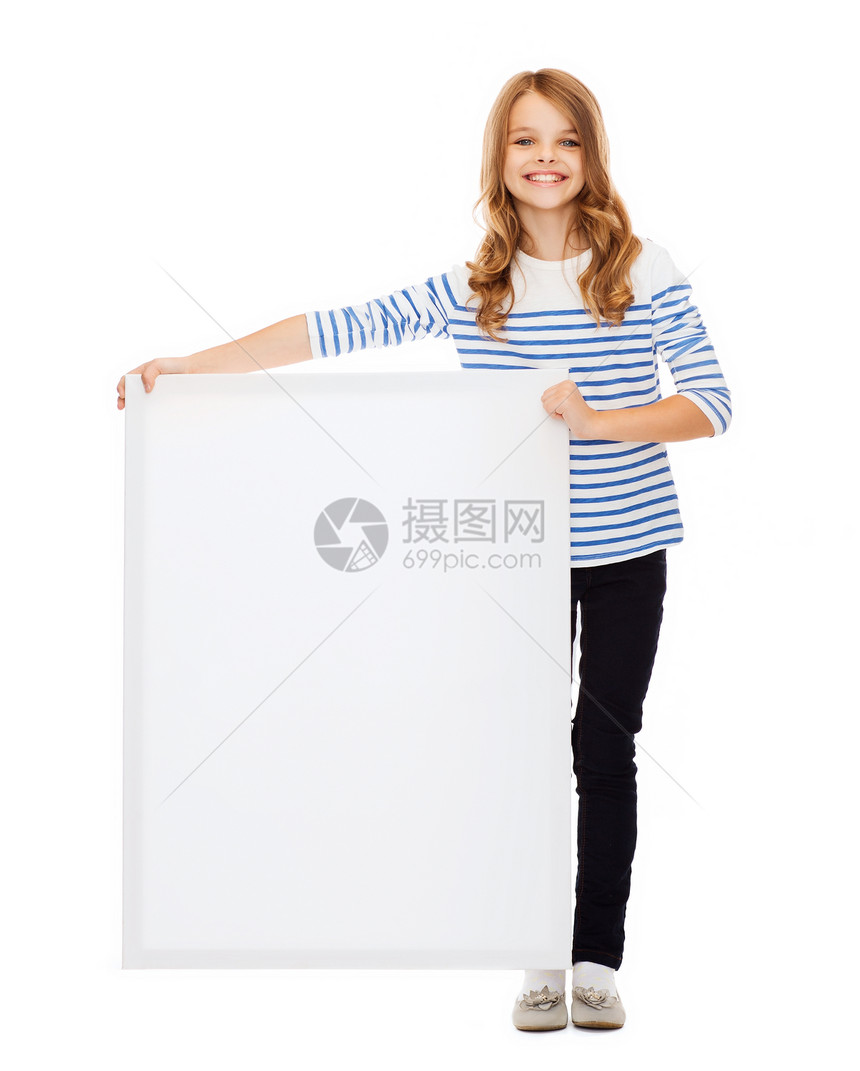 带空白白板的小女孩广告学生牛仔裤学者女孩童年木板白色女性学校图片