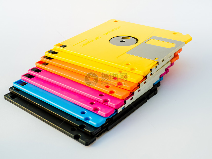 彩色软磁盘是薄的和灵活的磁存储介质信息磁盘数据备份驾驶储物电子塑料黑色拇指图片