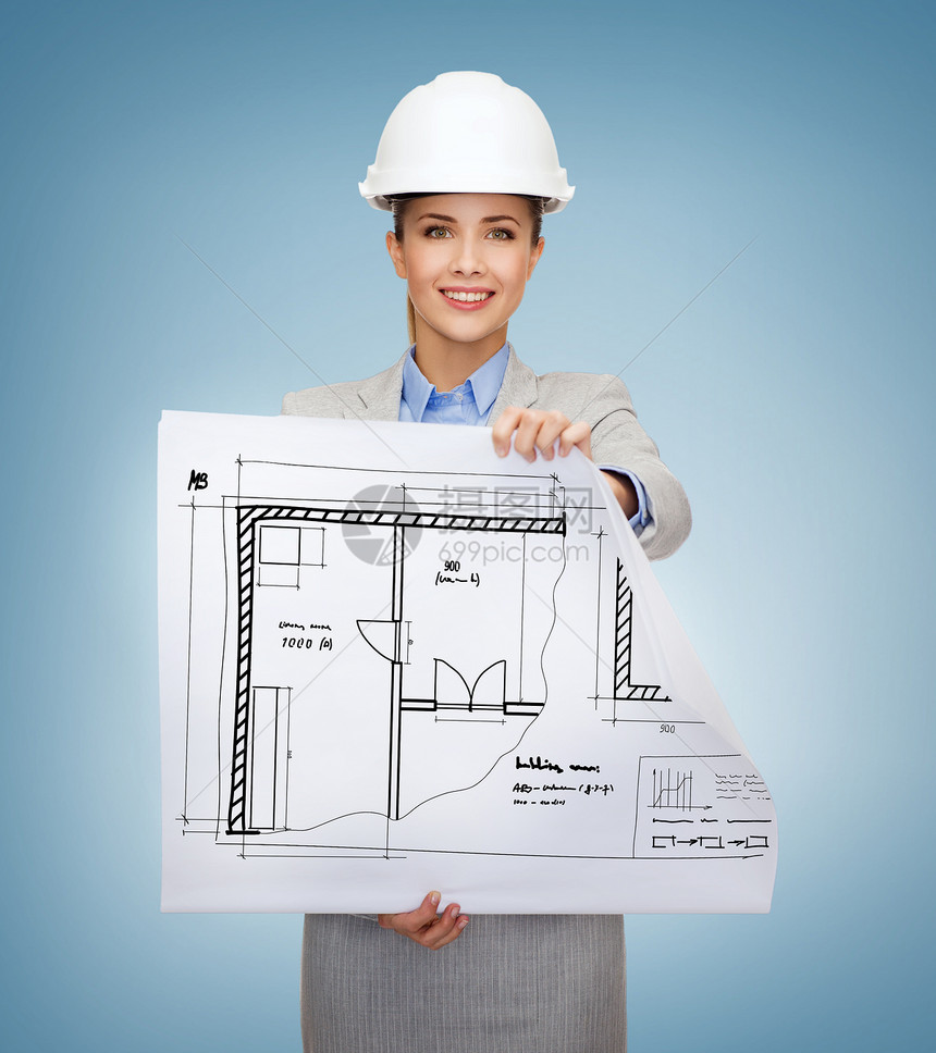 带着蓝图的白头戴白头盔的微笑建筑师开发商同事成人老板员工财产建设者女性企业家建筑学图片