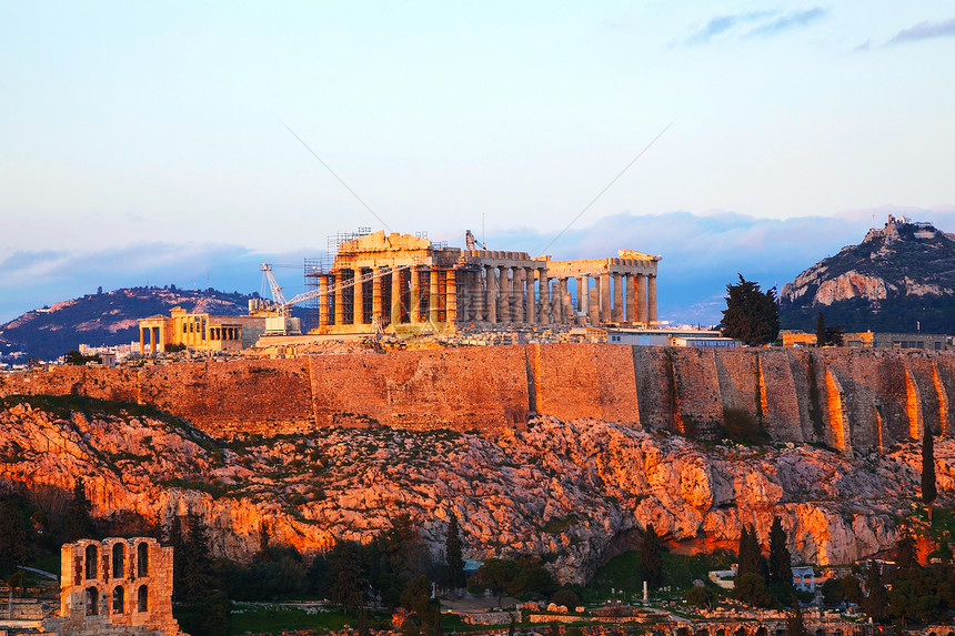 晚上在希腊雅典雅典旅游旅行建筑学天空寺庙地标考古学废墟历史纪念碑图片