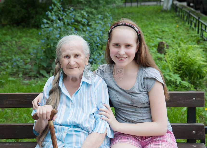 高贵的女士和她的孙女图片