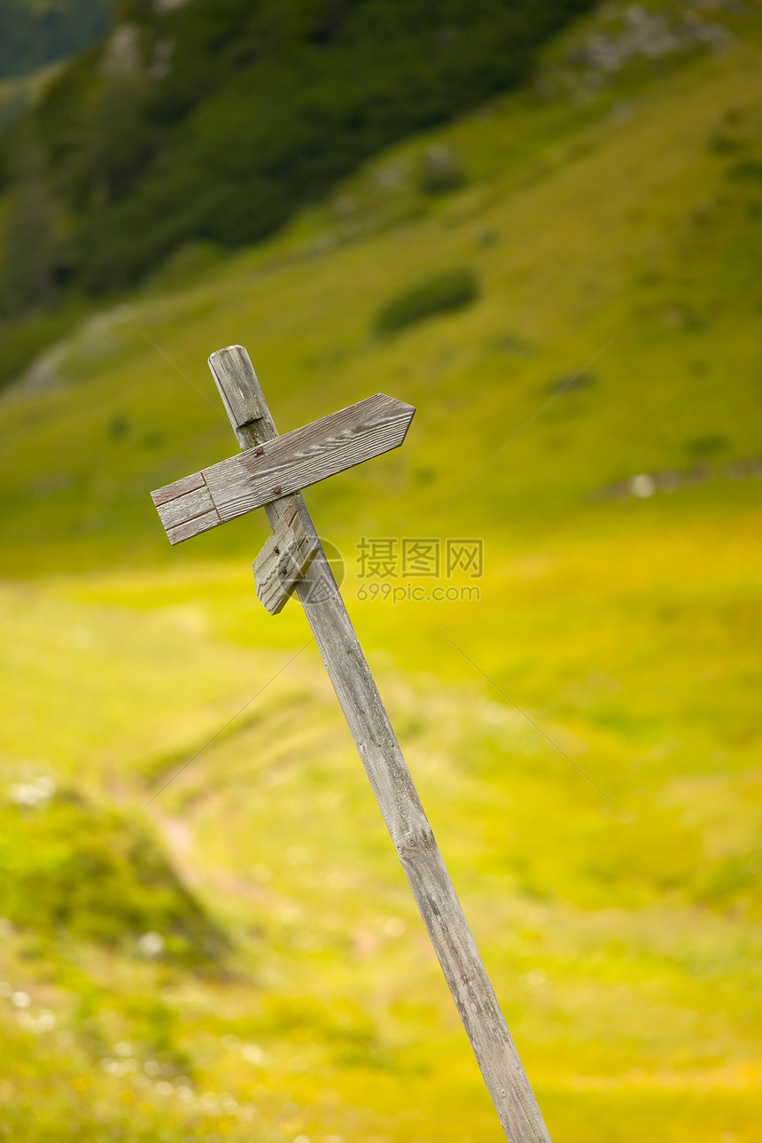 信号牌山脉路线高山绿色柱子空白小路活力场地娱乐图片