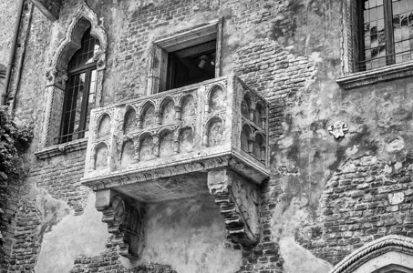 威廉莎士比亚意大利维罗纳著名的罗密欧和朱丽叶阳台房子旅行文化石头建筑游客古董文学旅游吸引力背景