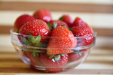 草莓甜点健康维生素季节红色背景图片