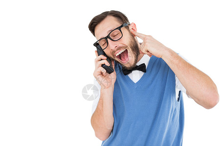 说回声手机的傻笑嬉皮士男性毛衣眼镜极客领结电话背心快乐复古男人背景图片
