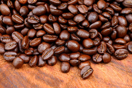 以木本为背景的咖啡豆咖啡公司早餐咖啡烘烤茶几酿造时光火锅咖啡馆咖啡厂背景图片