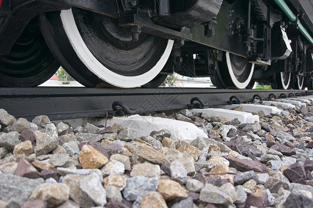 火车的黑白车轮背景图片