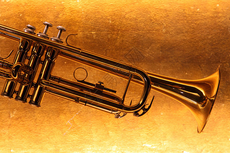 小号金属管道乐器抛光喇叭爆破喉舌黄铜音乐金子背景图片