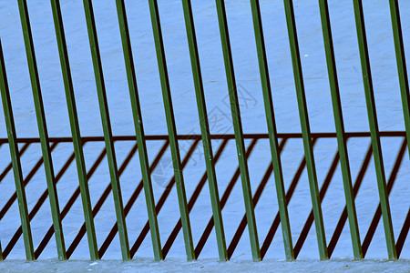 金属铁路围栏大院击剑障碍安全力量风格装饰栏杆栅栏酒吧线条背景图片