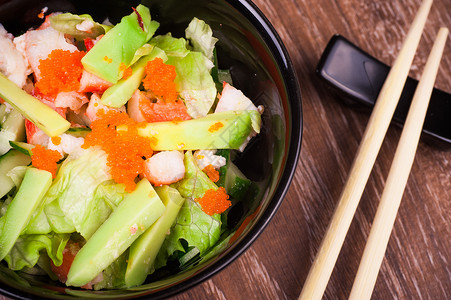 亚产海鲜沙拉沙拉绿色水平菜单工作室餐厅烟草食物盘子筷子背景图片