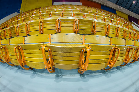 带鱼眼透镜的体育场座椅竞技场运动脚步橙子木头背景图片