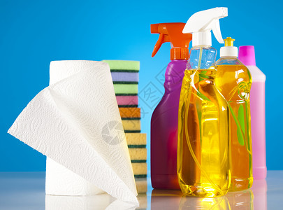 一套清洁用品 家庭工作丰富多彩的主题消毒剂工具刷子塑料液体清洁工洗涤洗涤剂橡皮服务化学品高清图片素材