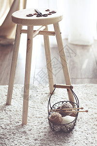 编织凳编织篮子针织纤维地毯凳子房子剪刀家具手工工艺背景