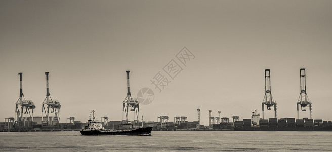 码头终端贸易运输集装箱港口起重机终端处理高清图片素材