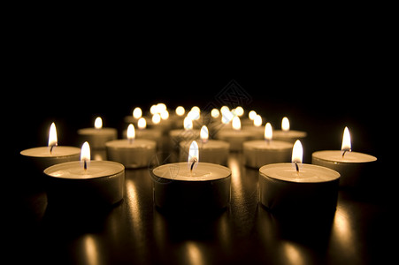 蜡烛的概念形象烛光燃烧庆典红色生活火焰背景图片