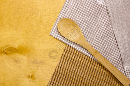 传统木制勺子食物餐巾烹饪木头厨房巾影棚角度高架背景图片