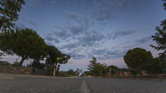 巴伊萨耶德埃斯特雷马杜拉蓝色牧场天空树木日落太阳背景图片