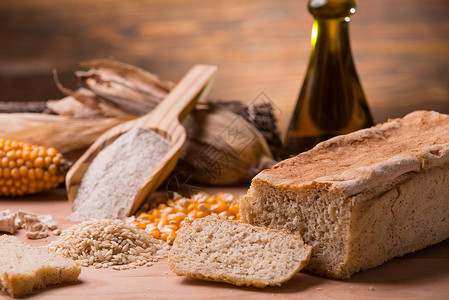 Gluten 免费面包麸皮小麦腹腔作品产品麸质面粉米饭玉米酵母背景图片