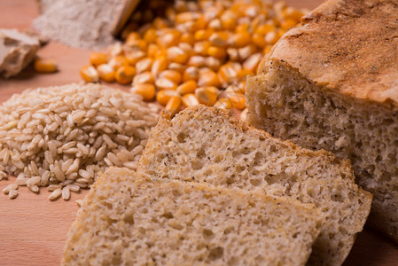 Gluten 免费面包生活麸质作品产品木桶食物酵母玉米小麦麸皮背景图片