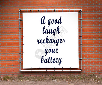 大横幅 在砖墙上加上鼓舞人心的引号建造推介会木板大厅广告牌电池生活展览乐趣收费背景图片