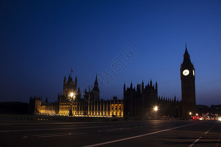 黄昏时大班街道剪影旅行旅游建筑城市蓝色首都天空英语高清图片
