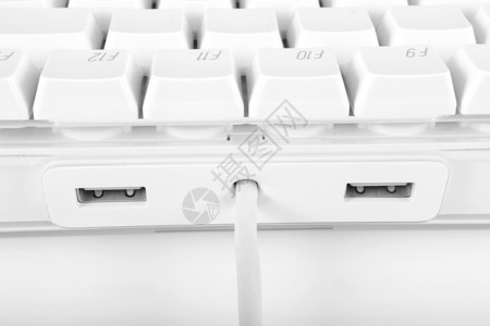 白色计算机键盘宏观数字硬件控制互联网网络技术桌面电脑办公室背景图片