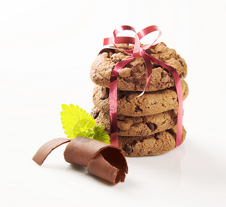 巧克力薯片饼干红色食物丝带领带乐队早餐礼物头饰小吃蛋糕背景图片
