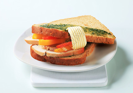 土耳其三明治盘子小吃香蒜面包褐色食物火鸡午餐背景图片