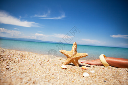 沙滩上和平的一天背景图片