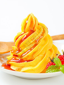 黄黄黄黄黄奶油和草莓酱配料美食奶油柠檬甜点果子糖浆香草味道水果背景图片