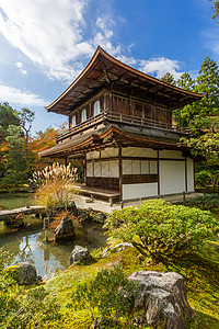 银阁寺京都银角寺庙别墅森林寺庙池塘天空历史光洋建筑日光花园背景