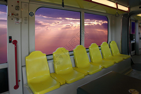 电车和列车e座位火车通勤车工作商业运输速度铁轨背景图片