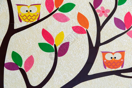 墙上装饰面板的碎片树叶蝴蝶艺术飞行猫头鹰木头创造力鸟类分支机构设计背景图片