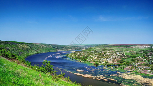 摩尔多瓦锡普洛地区丁斯特河高清图片
