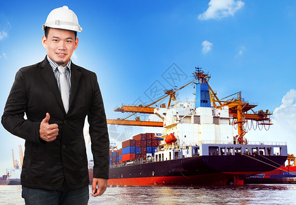 i 在港口使用集装箱的客运和军船重工业人士商务码头运输物流货物贸易商品商业背景
