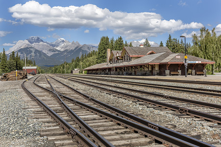 古史班夫火车站-加拿大班夫国家公园背景图片