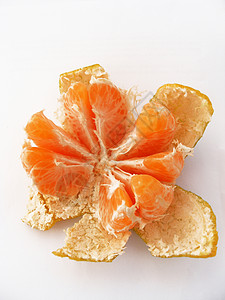 最美丽和最新的橘子切片的相片白色浆果背景图片