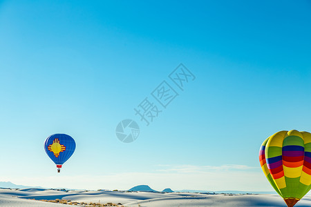 2016年白沙气球邀请函旅行背光热气球天空冒险微风飞行邀请赛阳光蓝色背景图片